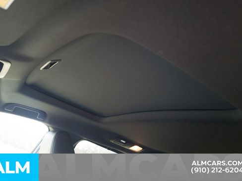 Used 2023 Honda Odyssey Sport image 18