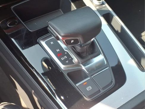 Used 2025 Audi Q5 2.0T Premium AWD/4WD image 11