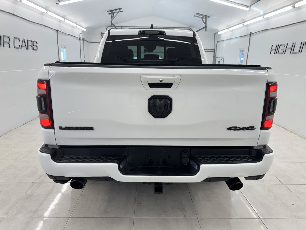 Used 2021 RAM 1500 Laramie AWD/4WD image 5