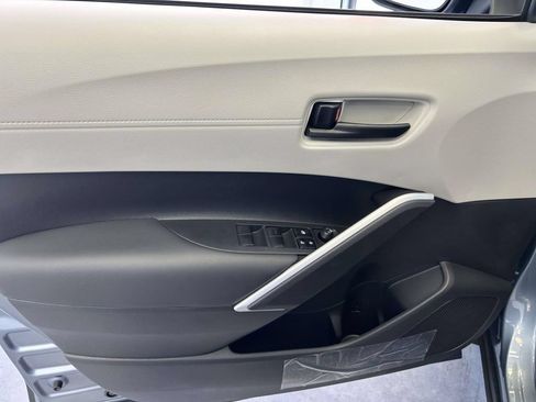 Used 2026 Toyota Corolla Cross L FWD image 15