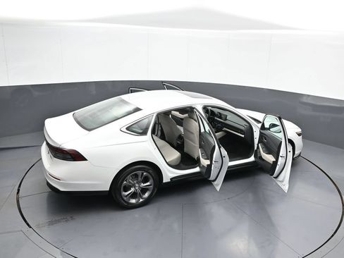 Certified 2024 Honda Accord EX-L image 44