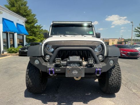Used 2014 Jeep Wrangler Unlimited Sport w/ Quick Order Package 24S AWD/4WD image 2