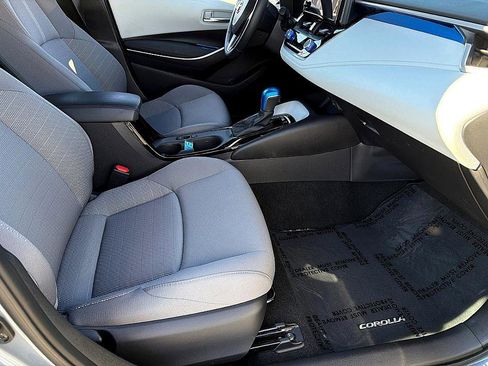 Used 2024 Toyota Corolla SE image 21