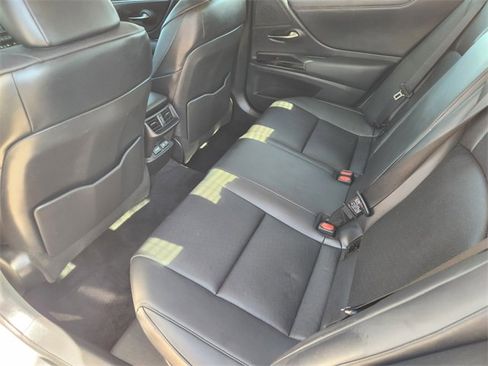 Used 2022 Lexus ES 300h w/ Premium Package image 12