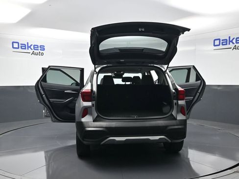 Used 2023 Kia Seltos LX image 54