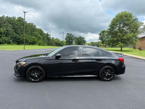 Used 2024 Honda Civic Sport image 2