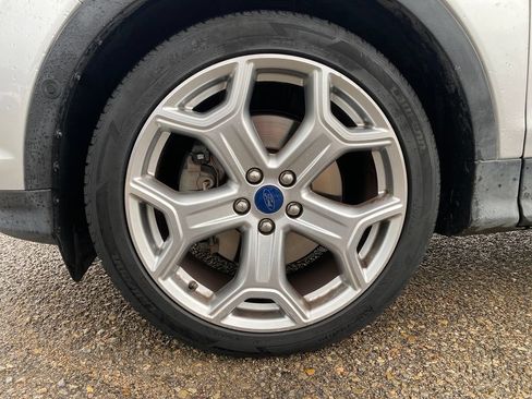 Used 2019 Ford Escape Titanium FWD image 25