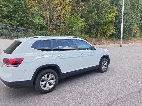 Used 2018 Volkswagen Atlas SE FWD image 3