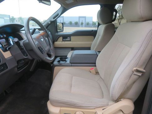 Used 2013 Ford F150 XLT w/ Luxury Equipment Group image 19