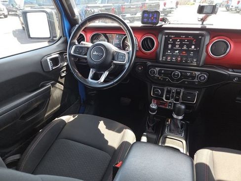 Used 2022 Jeep Wrangler Unlimited Rubicon AWD/4WD image 30