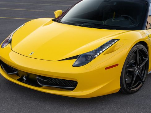 Used 2010 Ferrari 458 Italia Coupe RWD image 7