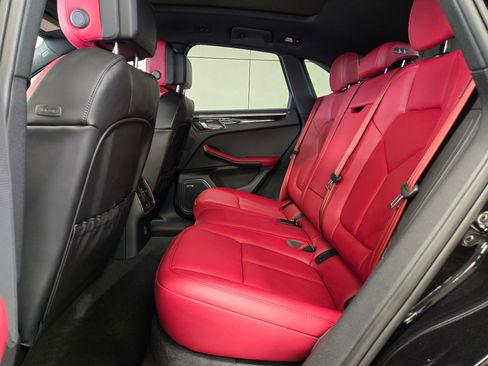 New 2026 Porsche Macan S image 11