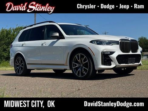 Used 2021 BMW X7 M50i w/ Dynamic Handling Package AWD/4WD image 1