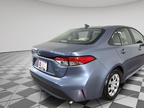 Used 2024 Toyota Corolla LE image 7