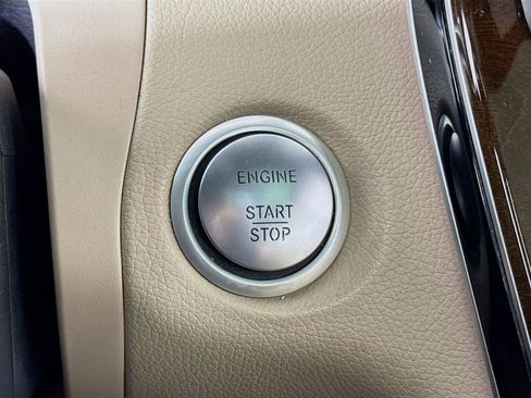 Used 2017 Mercedes-Benz GLC 300 4MATIC image 30