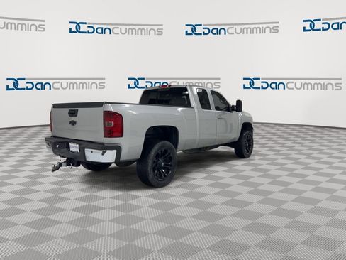 Used 2011 Chevrolet Silverado 2500 LTZ w/ LTZ Plus Package image 8