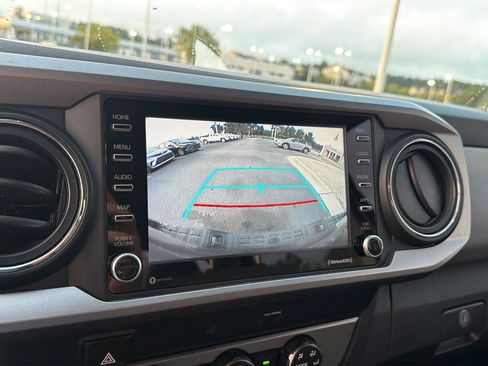 Used 2020 Toyota Tacoma SR5 RWD image 24