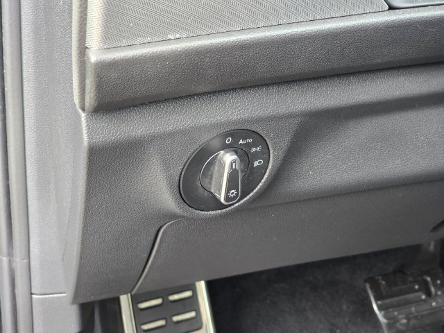 Used 2023 Volkswagen Jetta Sport FWD image 20