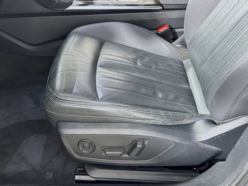 Used 2020 Audi A6 2.0T Premium image 20