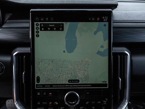 Used 2025 GMC Acadia Elevation image 16