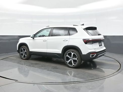 New 2026 Volkswagen Taos SEL AWD/4WD image 5