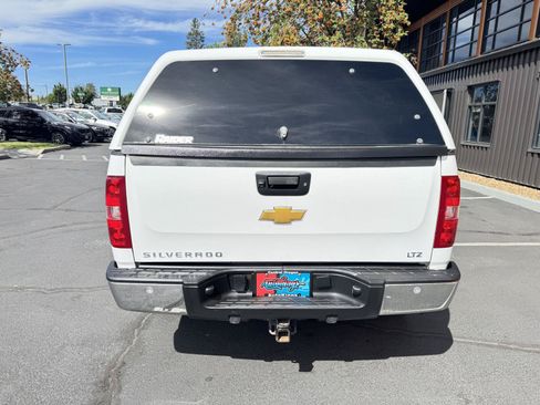 Used 2013 Chevrolet Silverado 1500 LTZ AWD/4WD image 4
