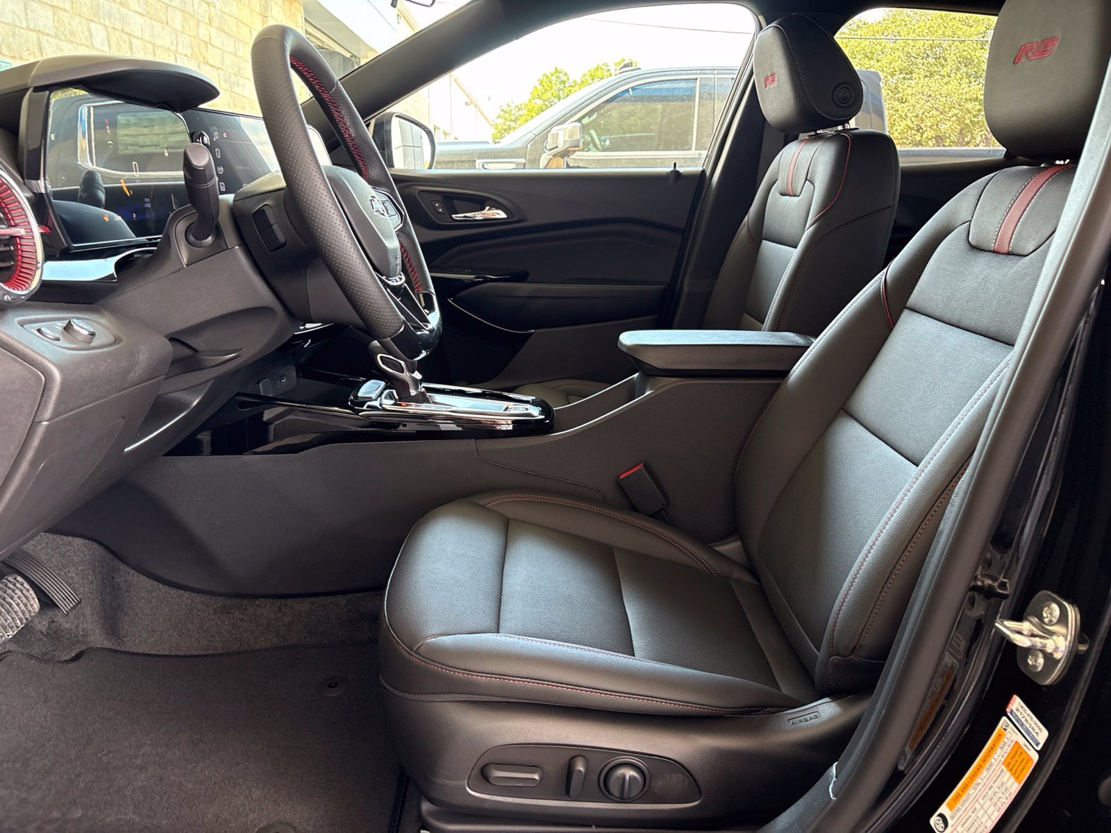 New 2026 Chevrolet Trax RS w/ Driver Confidence Package FWD image 13