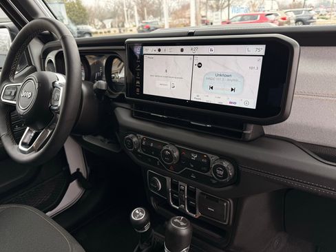 Used 2025 Jeep Wrangler Sahara 4xe image 26