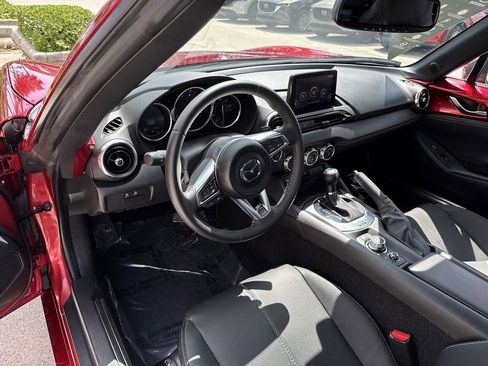 Used 2023 MAZDA MX-5 Miata RF Grand Touring RWD image 18