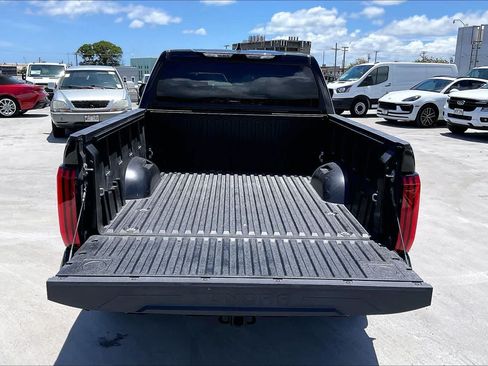 Used 2023 Toyota Tundra SR5 AWD/4WD image 18