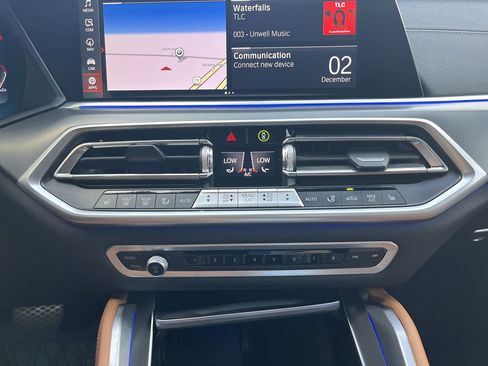 Used 2023 BMW X6 xDrive40i w/ Premium Package image 26