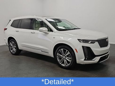 Used 2024 Cadillac XT6 Premium Luxury AWD/4WD image 2