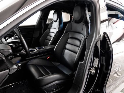 Used 2020 Porsche Taycan 4S image 31