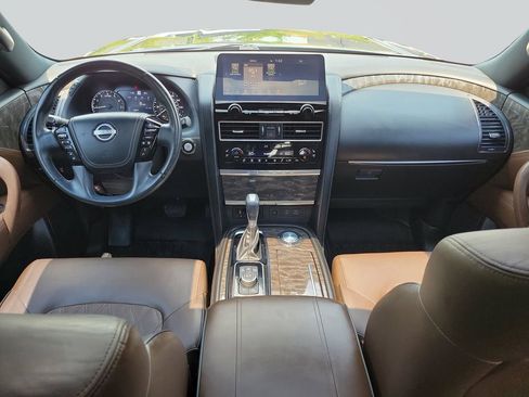 Used 2021 Nissan Armada Platinum w/ Captain's Chairs Package RWD image 10