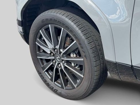 Certified 2025 Lexus GX 550 w/ Accessory Package (2T) AWD/4WD image 10