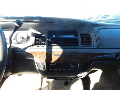 Used 2010 Mercury Grand Marquis LS image 17