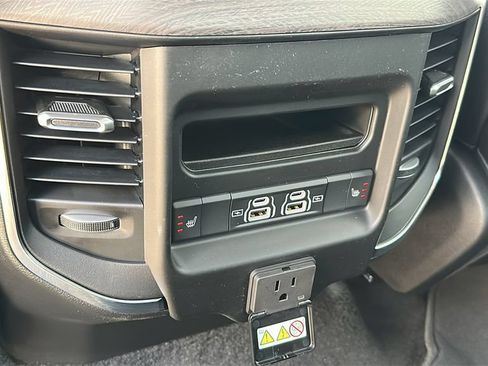 Used 2026 RAM 1500 Laramie AWD/4WD image 29