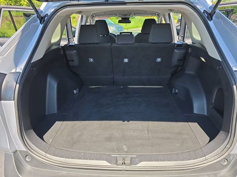 Certified 2025 Toyota RAV4 LE AWD/4WD image 15