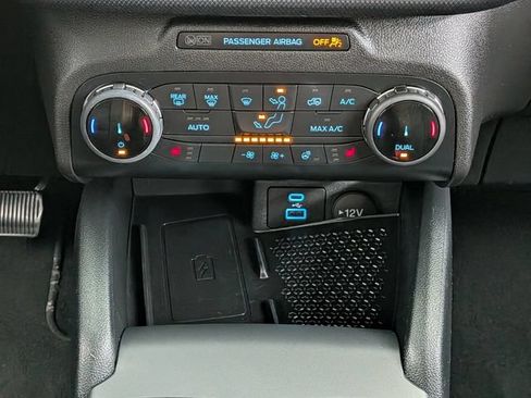 Certified 2022 Ford Bronco Sport Outer Banks w/ Tech Package AWD/4WD image 31