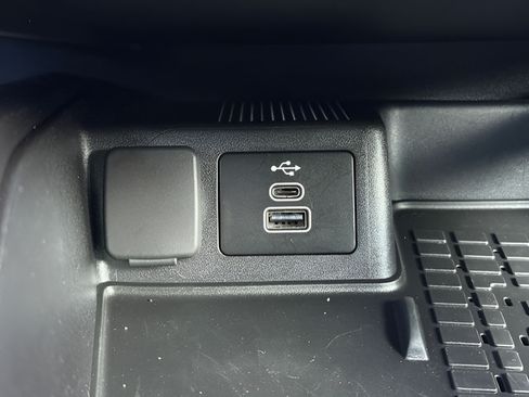 Used 2025 Ford Bronco Sport Badlands AWD/4WD image 13