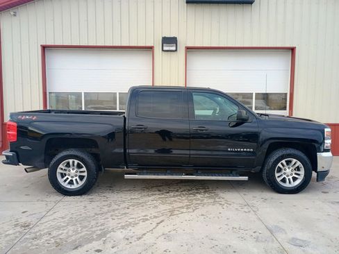 Used 2018 Chevrolet Silverado 1500 LT w/ All Star Edition image 25