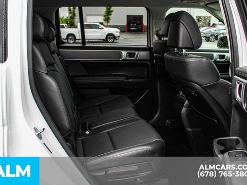 Used 2025 Hyundai Santa Fe SEL FWD image 21