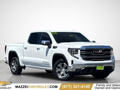 Used 2025 GMC Sierra 1500 SLT