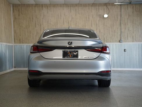 Used 2024 Lexus ES 300h F Sport w/ Accessory Package (Z2) FWD image 8