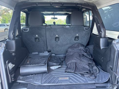 Used 2020 Jeep Wrangler Unlimited Sport S image 16