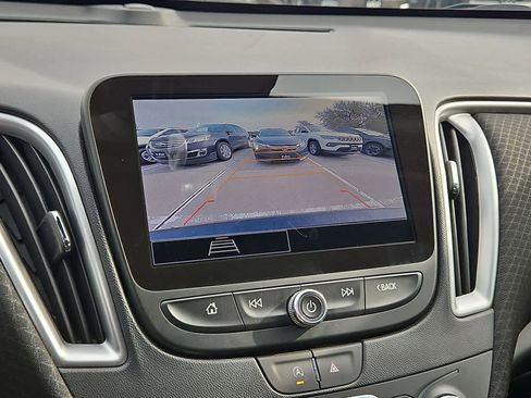 Used 2024 Chevrolet Malibu LT image 28