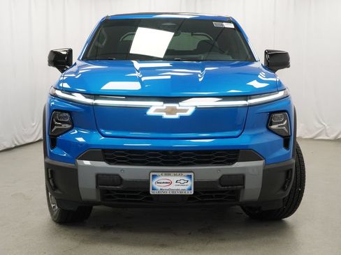 New 2026 Chevrolet Silverado EV LT AWD/4WD image 32