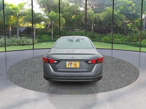 Used 2022 Nissan Altima 2.5 S FWD image 6