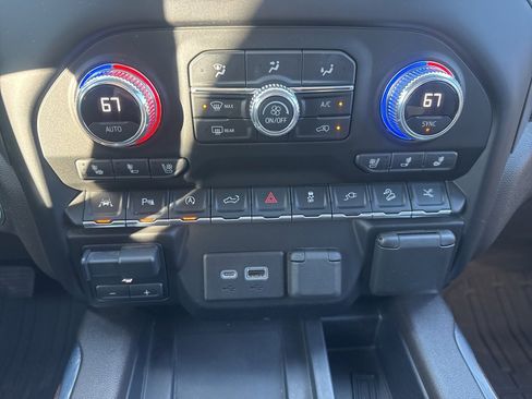 Used 2021 GMC Sierra 1500 Denali w/ Denali Ultimate Package image 29