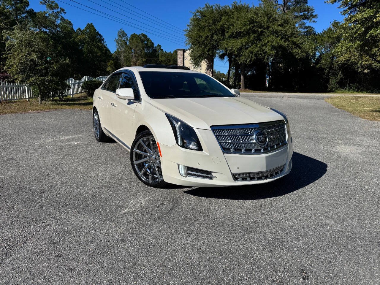 Used 2013 Cadillac XTS Platinum w/ Driver Assist Package AWD/4WD image 34